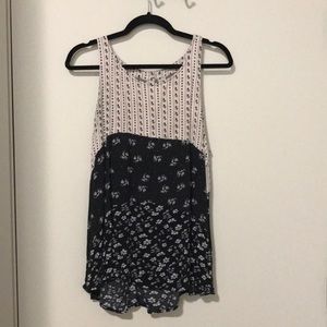 Maurice’s loose fit top